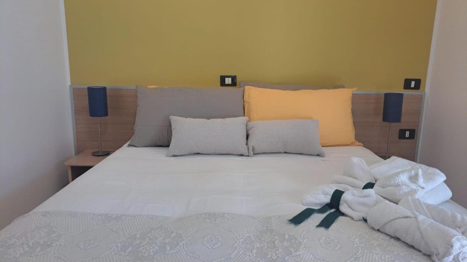 Marimare B&B Pozzallo Bagian luar foto